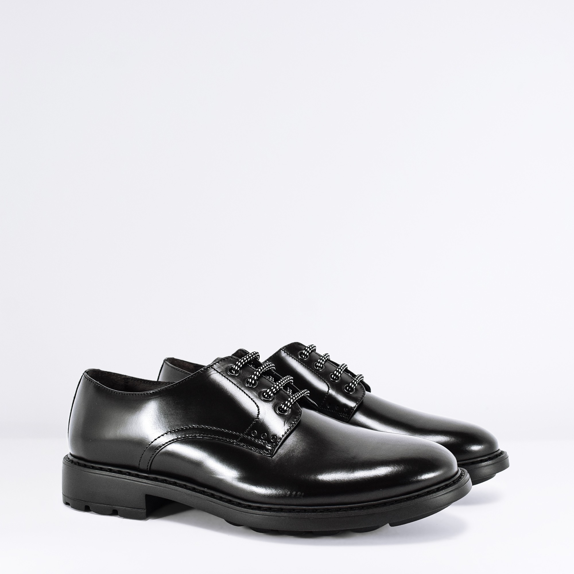 Stringata oxford Edward Green Canterbury in pelle marrone