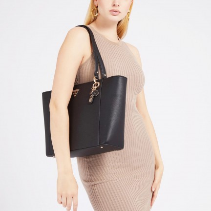GUESS - 