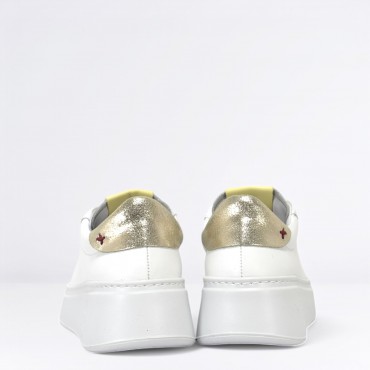 Sneaker in Pelle Col. Bianco