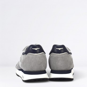 Sneaker in Camoscio Col. Grigio