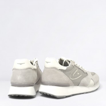Sneaker in Camoscio Col. Ghiaccio
