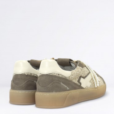 Sneaker in Camoscio Col. Beige