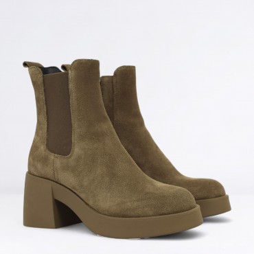 Tronchetto chelasea in Camoscio Col. Beige