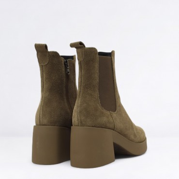 Tronchetto chelasea in Camoscio Col. Beige