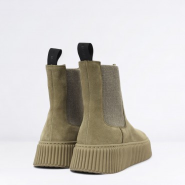 Tronchetto Chelsea in camoscio Col. Beige